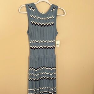 ADELYN Rae l NWT Sleeveless Dress